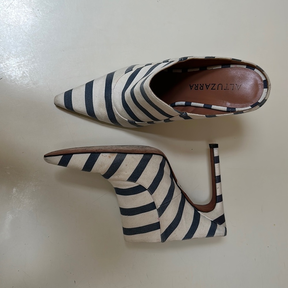 Altuzarra maritime style heels size 40 miles